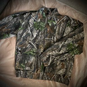 Realtree Pro Series by Whitewater Size L camouflage jacket